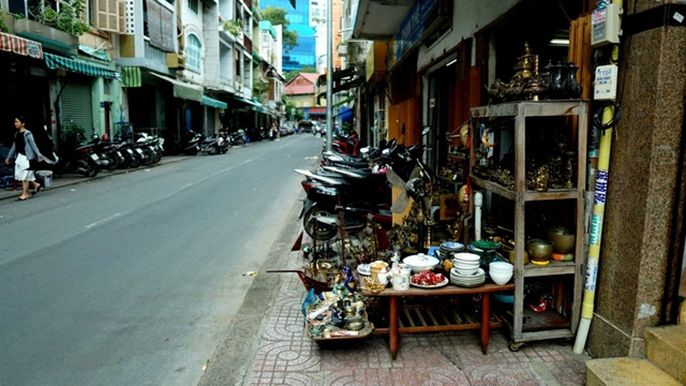 TOP 5 chợ đồ cổ Sài Gòn được giới trẻ săn lùng