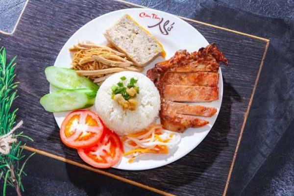 Top 5 địa chỉ quán cơm văn phòng ngon tại Quận 4