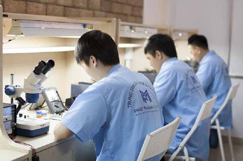 Khám phá thông tin Top 5 tiệm sửa điện thoại Quận 1