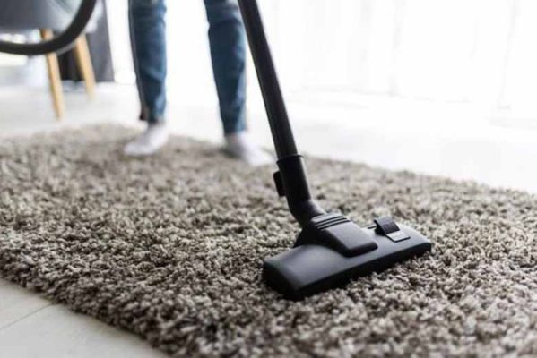 Hướng dẫn cách giặt thảm lông cừu tại nhà bằng máy giặt thảm không phải ai cũng biết