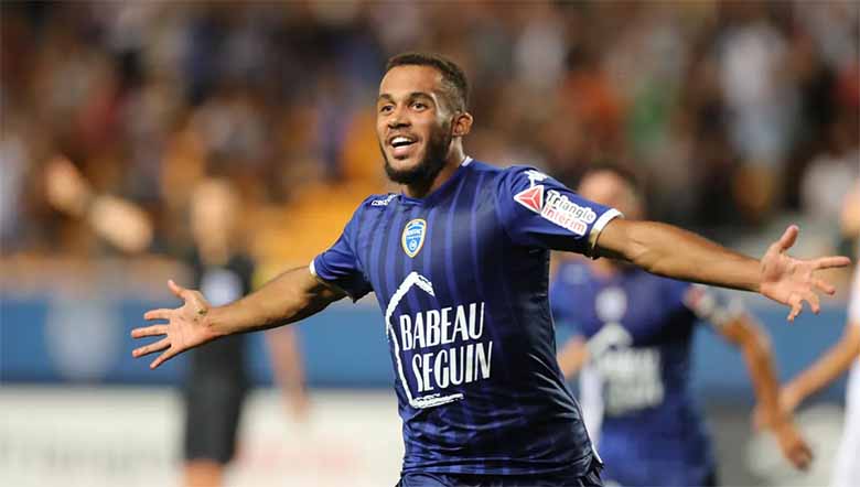 Tiểu sử Bryan Mbeumo: Hành trình từ tuổi thơ đến ngôi sao bóng đá